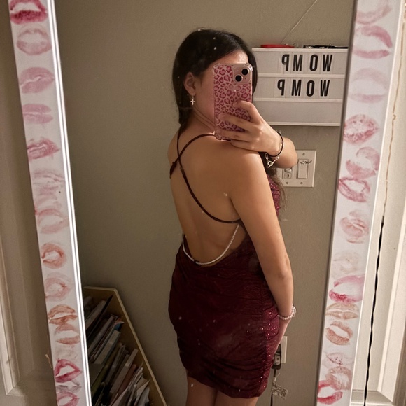 Red hoco/prom dress - Picture 2 of 4